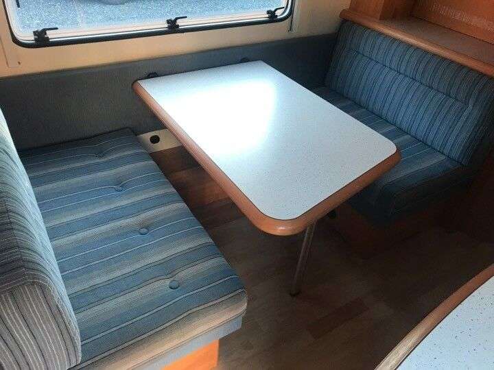 HOBBY DeLuxe Easy 570 cm køjevogn Campingvogn caravan te koop bij opbod - Photo 11
