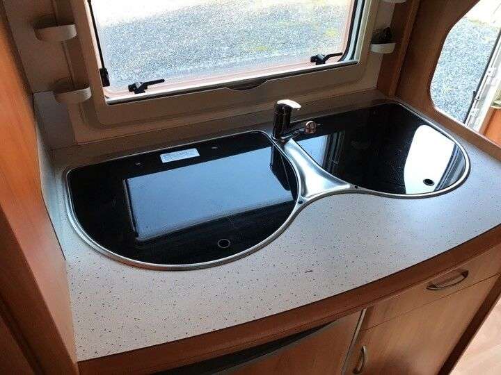 HOBBY DeLuxe Easy 570 cm køjevogn Campingvogn caravan te koop bij opbod - Photo 13