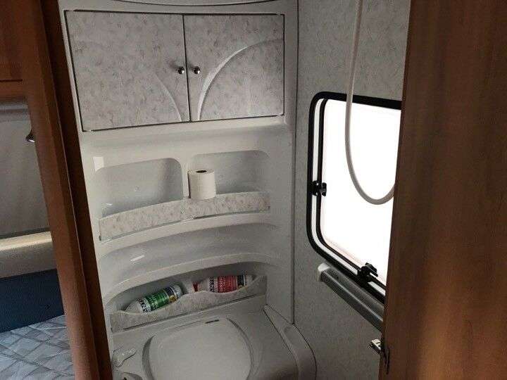 HOBBY DeLuxe Easy 570 cm køjevogn Campingvogn caravan te koop bij opbod - Photo 24