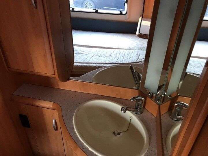 HOBBY DeLuxe Easy 570 cm køjevogn Campingvogn caravan te koop bij opbod - Photo 27