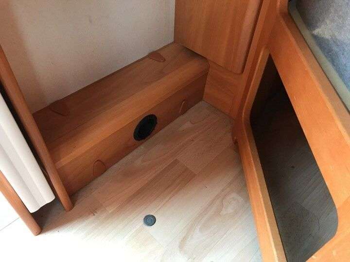 HOBBY DeLuxe Easy 570 cm køjevogn Campingvogn caravan te koop bij opbod - Photo 29