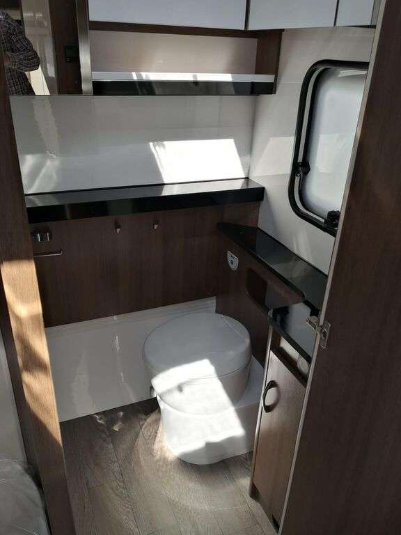 Nieuw HOBBY 660 WFC Prestige, AC, heating Truma!!! caravan - Photo 12
