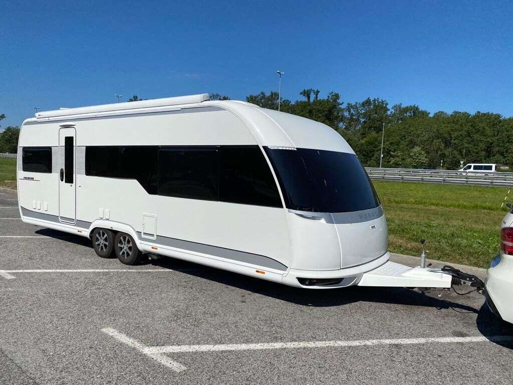 HOBBY 650 UFF caravan - Photo 2