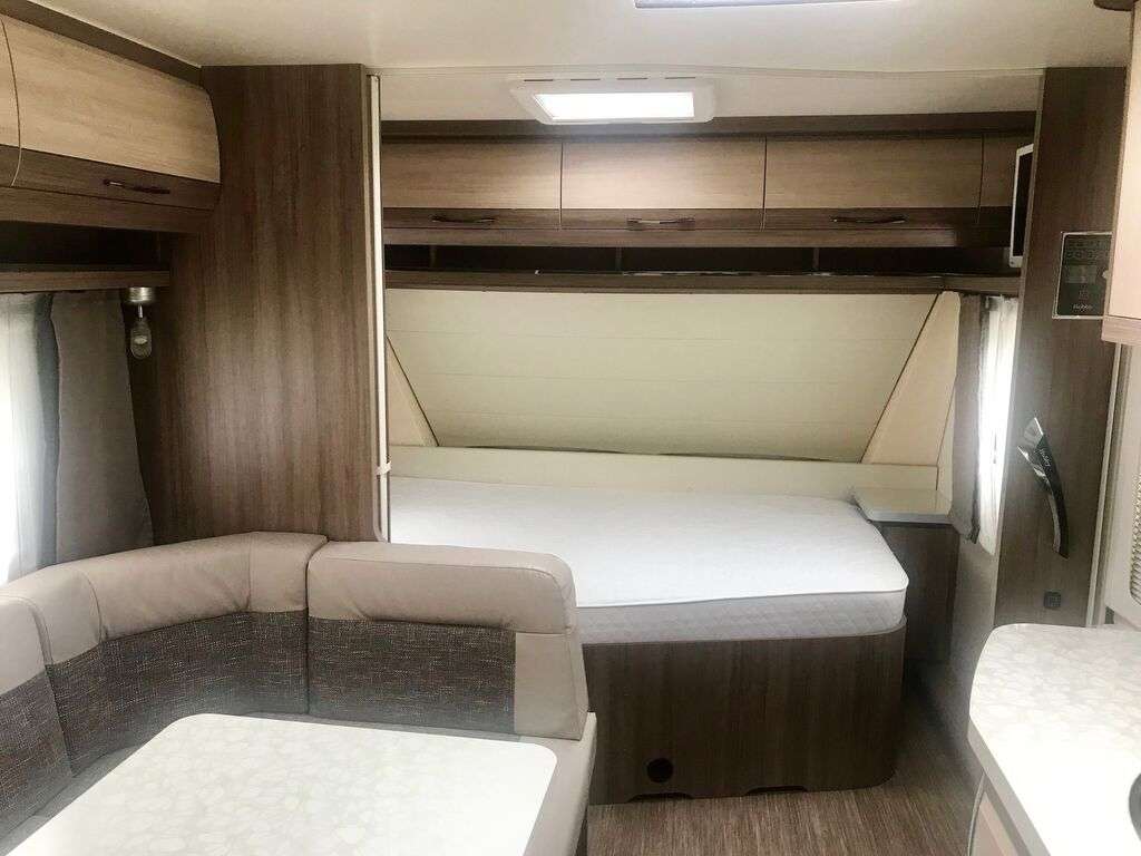 HOBBY De Luxe 545 KMP / camperizzata / con Mover caravan - Photo 3