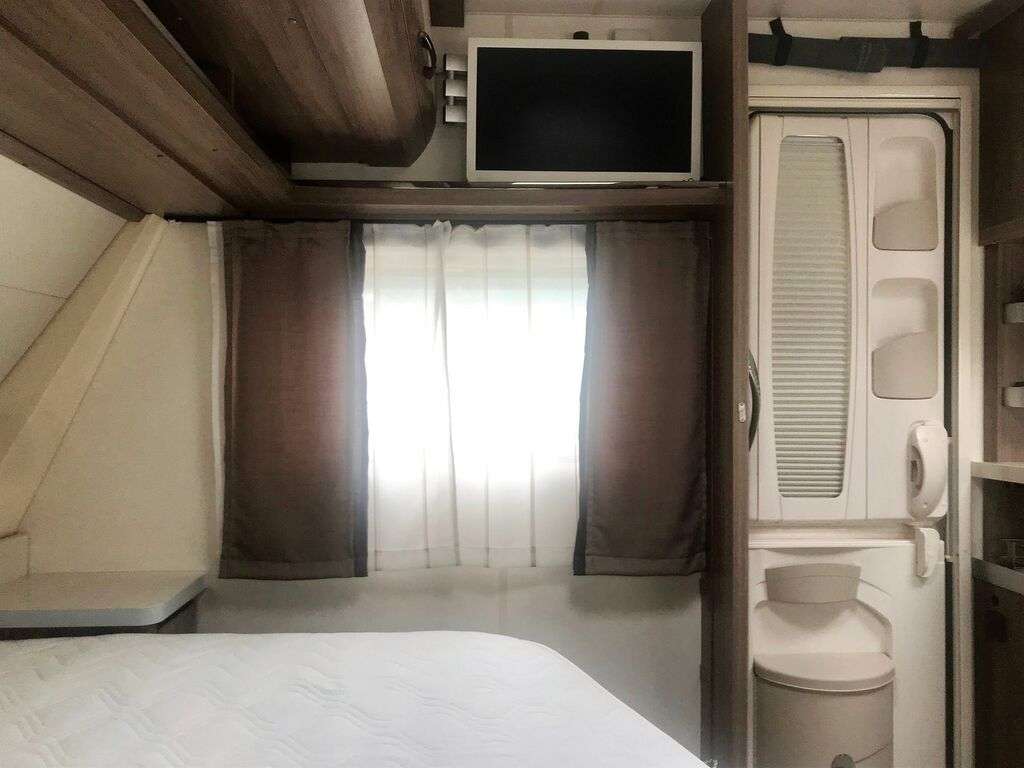 HOBBY De Luxe 545 KMP / camperizzata / con Mover caravan - Photo 7